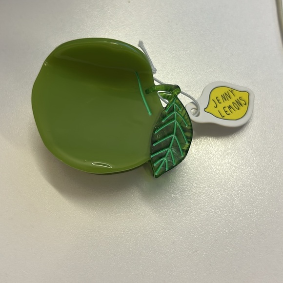 NWT JENNY LEMONS MIDI APPLE HAIR CLAW CLIP - Picture 3 of 3